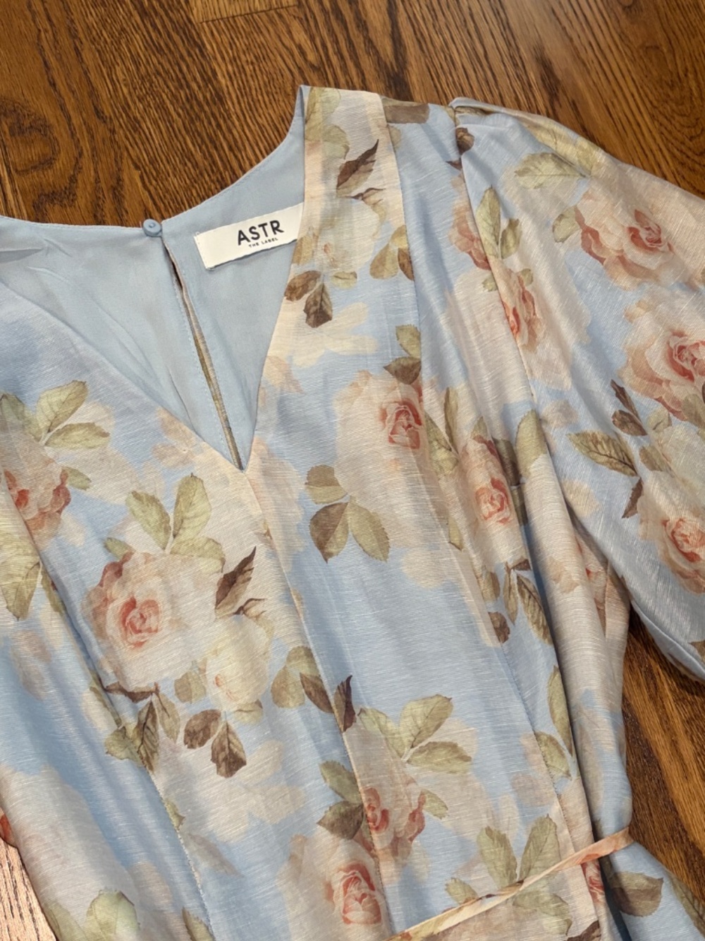 Astr Light Blue Floral Puff-Sleeve Maxi Dress - Picture 2 of 3
